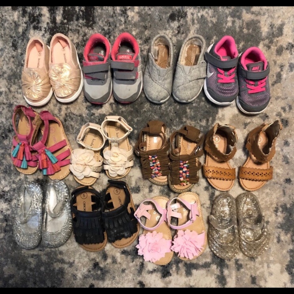Lot of size 5 shoes